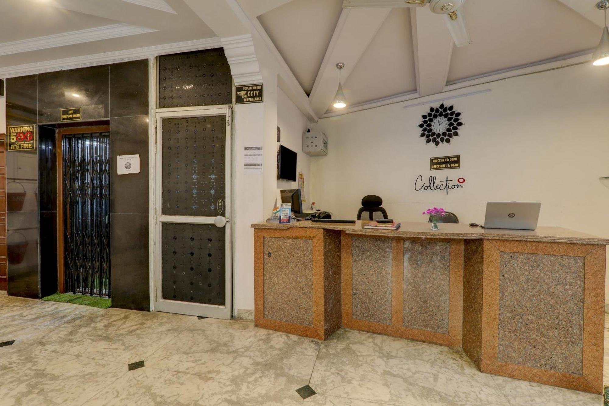 Collection O Premier Near Hazratganj Otel Lucknow Dış mekan fotoğraf