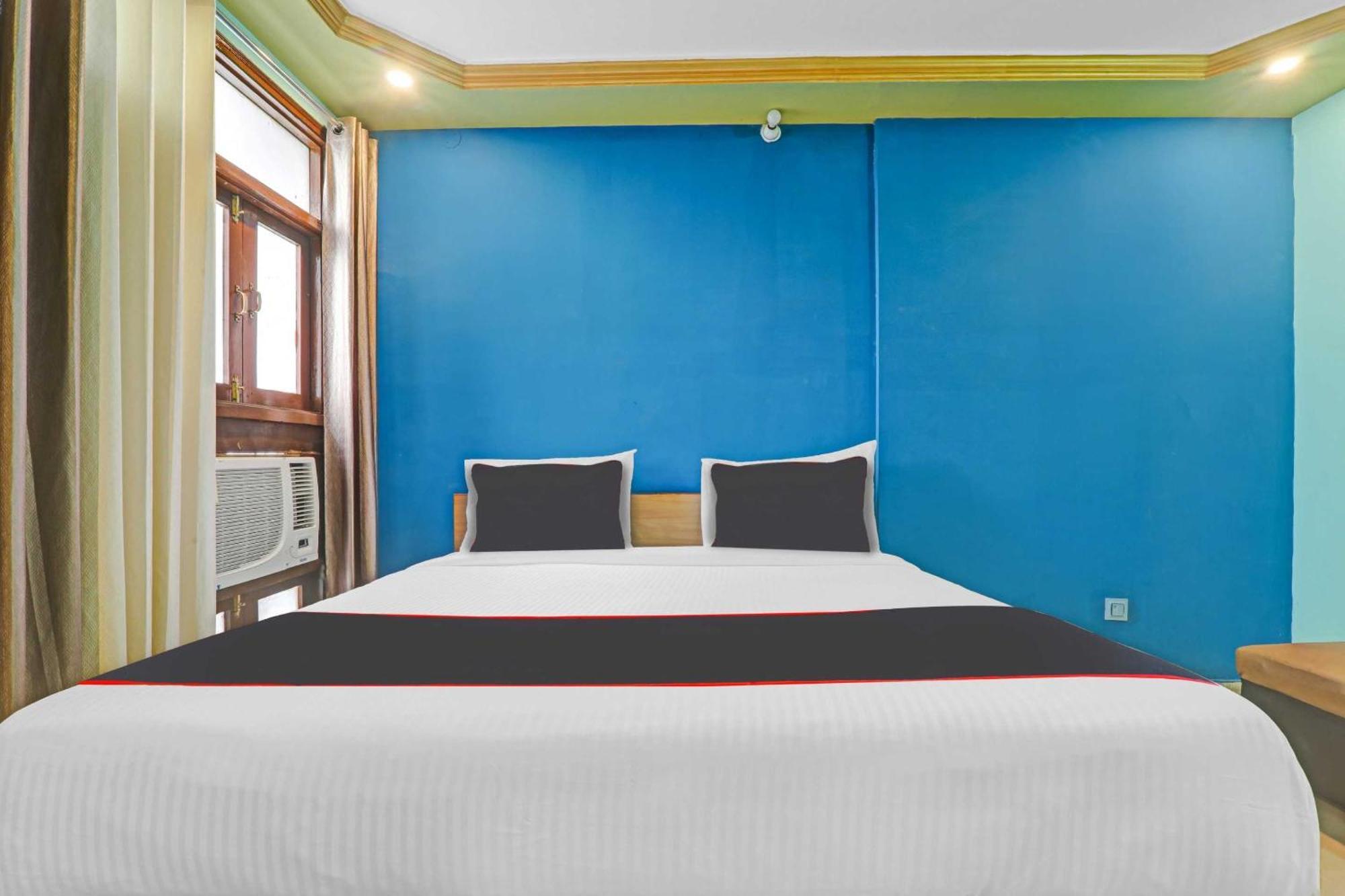 Collection O Premier Near Hazratganj Otel Lucknow Dış mekan fotoğraf