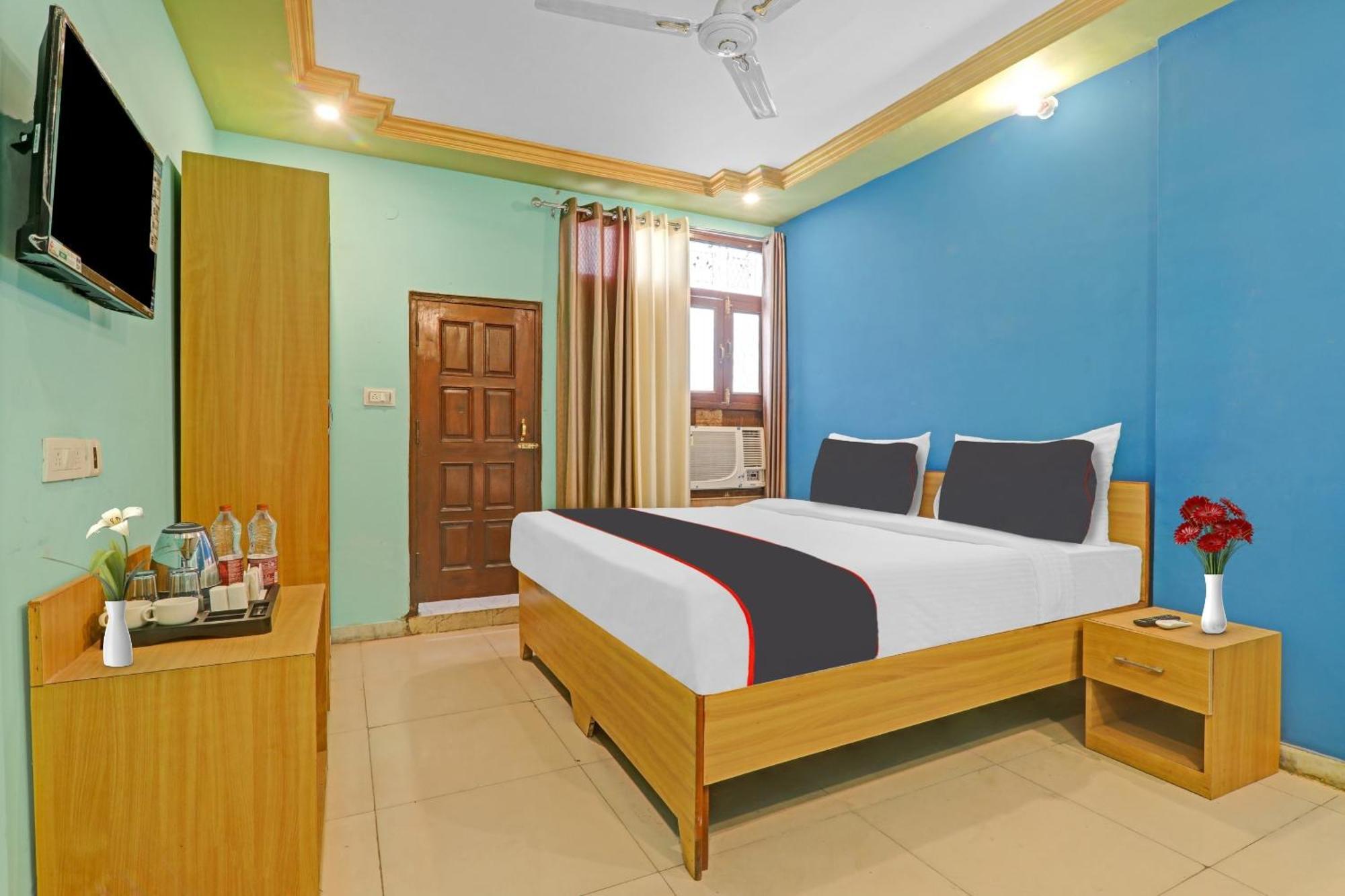 Collection O Premier Near Hazratganj Otel Lucknow Dış mekan fotoğraf